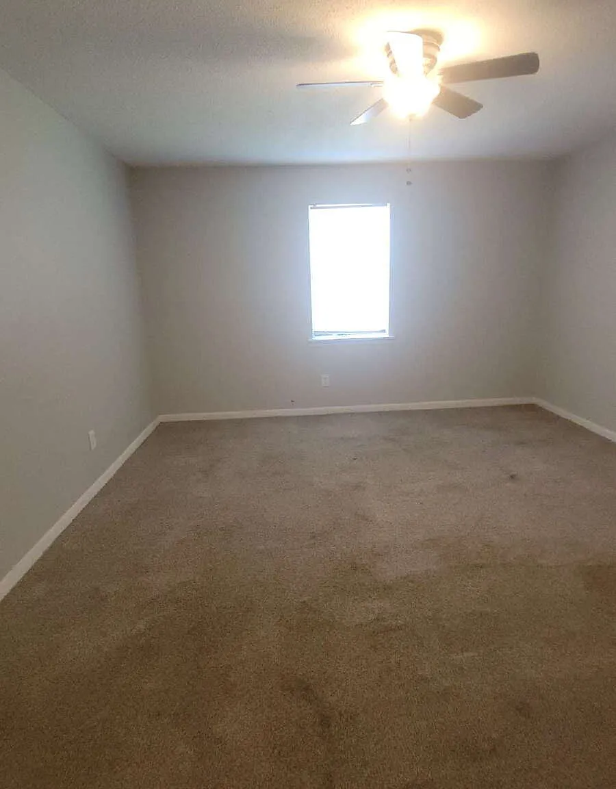 2 bed, 1.0 bath, $795 — Photo 4