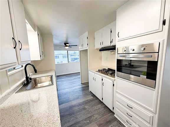3rd image of 104 Sir Tristram Dr #104