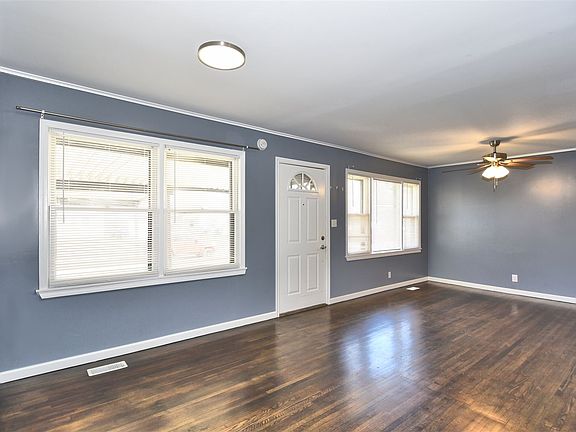 Entrance/Living Room