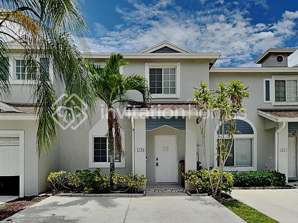 1st image of 4728 SW 13th Pl