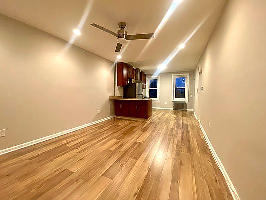 2nd image of 287 Kingsland Ave Floor 3