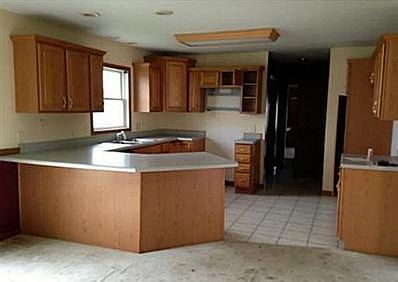 3rd image of 29477 County Road 186