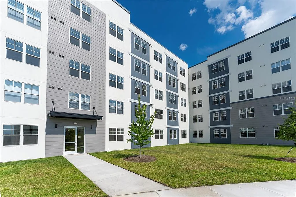 Building Photo - 5587 Millenia Park Blvd #515