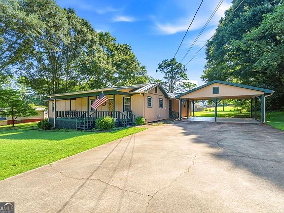 3rd image of 152 Hunters Ln