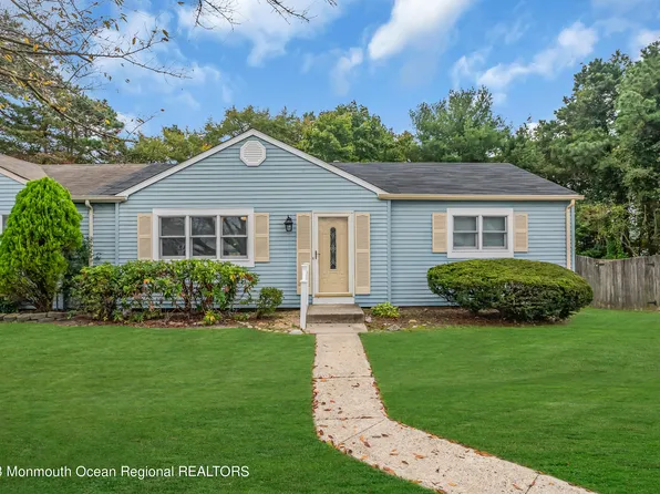 527 Tinsmith Court, Toms River, NJ 08753