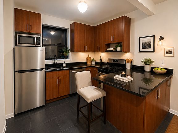 4th image of 500 W 143rd St APT 33