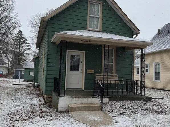1410 S 13th St, Burlington, IA 52601