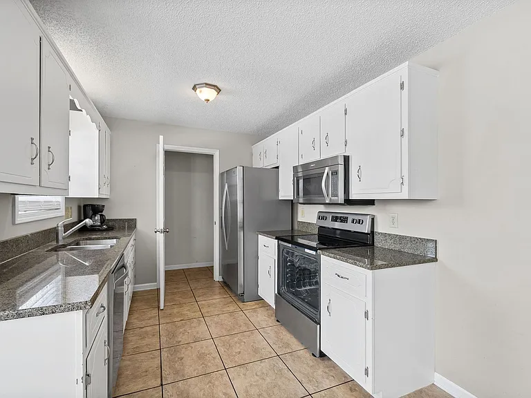 3269 Tabby Dr — Photo 11