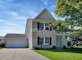 9937 Whispering Pine Dr, Tipp City, OH 45371