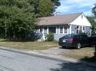 18 Pilgrim Ln, Hyannis, MA 02601