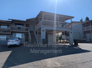 2953 W Lorraine Ave, Roseburg, OR 97471