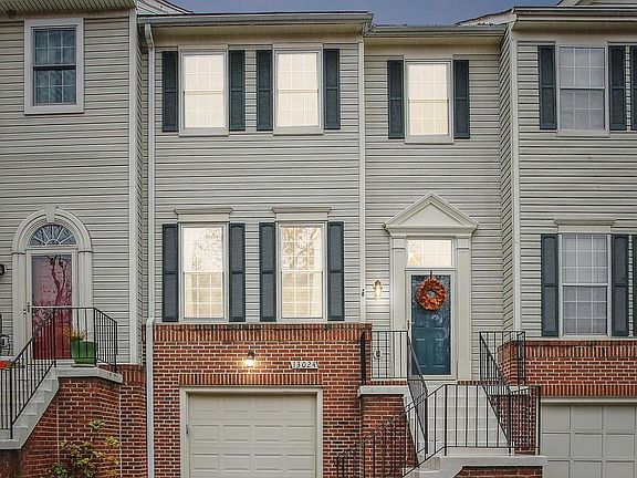 2nd image of 13024 Cobble Ln