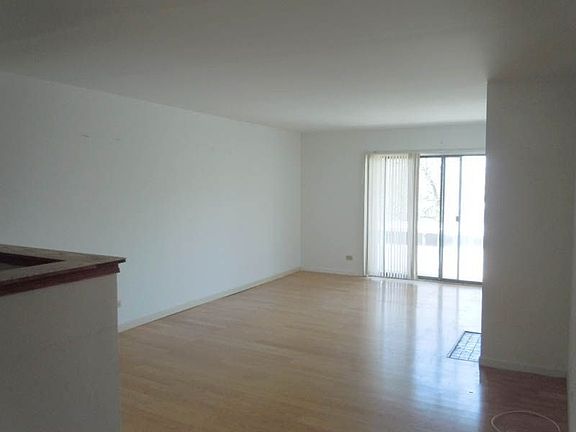 2nd image of 4000 Bayside Dr Unit 303