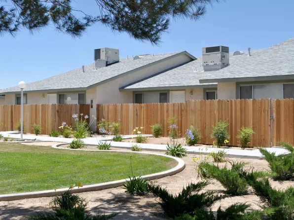 Desert Islands, 17502 Sequoia St #Di-0012, Hesperia, CA 92345