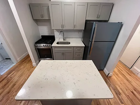 Rented by Bruma Realty LLC | media 1