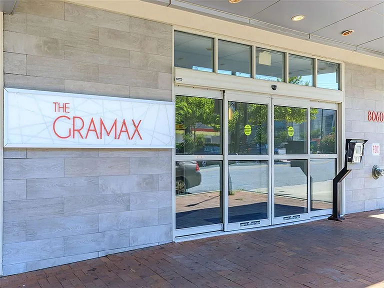 The Gramax — Photo 3