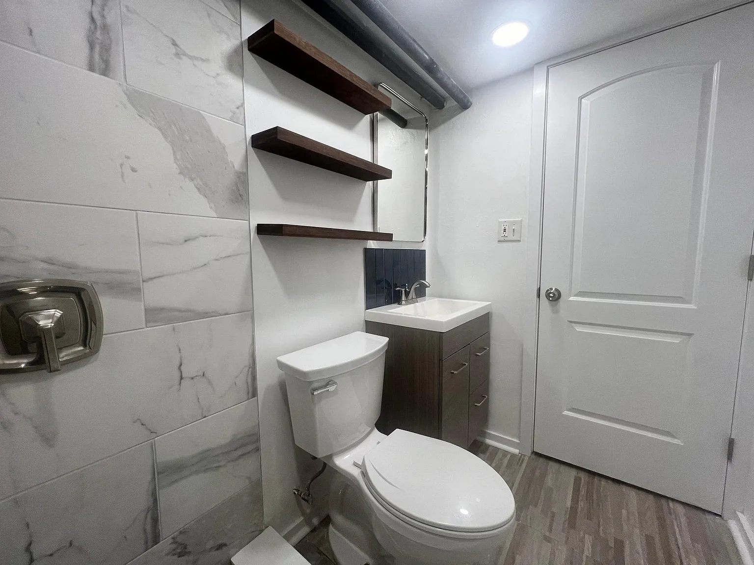 1606 S Austin Blvd — Photo 4