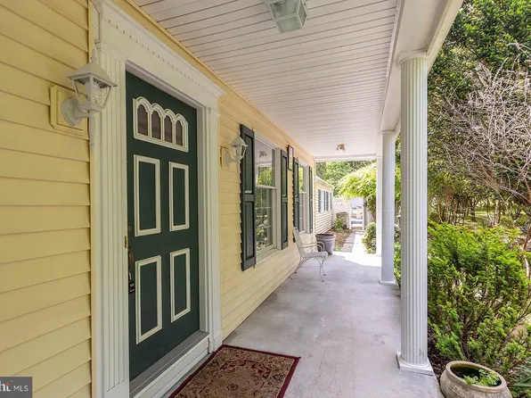 250 Whippoorwill Dr, Romney, WV 26757