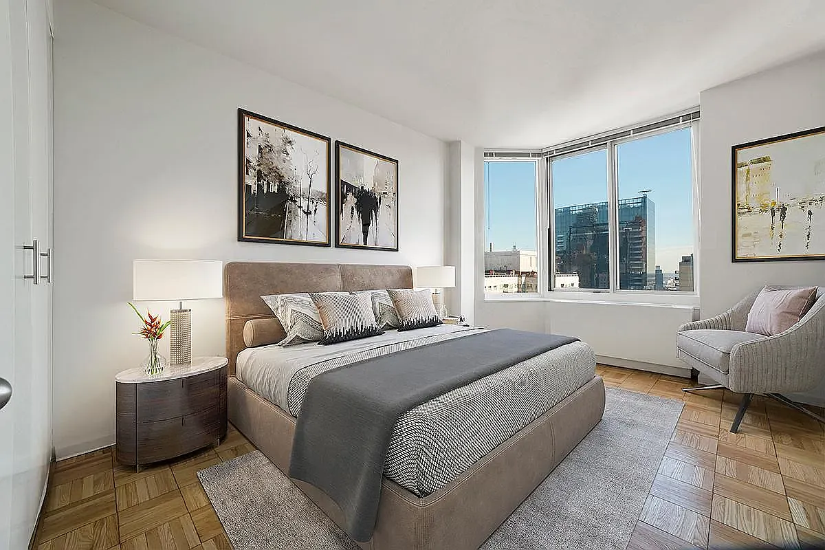 240 East 39th Street — Photo 2