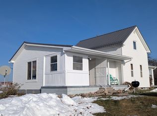 1445 Reed Rd, Sterling, MI 48659