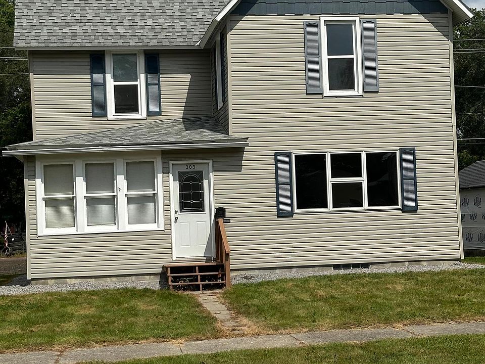 1st image of 303 E Wyoming St