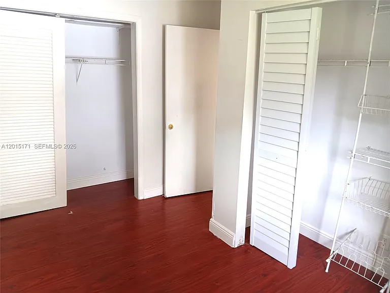 7004 NW 67th Ave — Photo 9