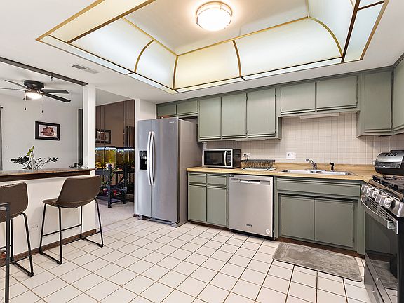 4th image of 15724 Brassie Ct APT 2N