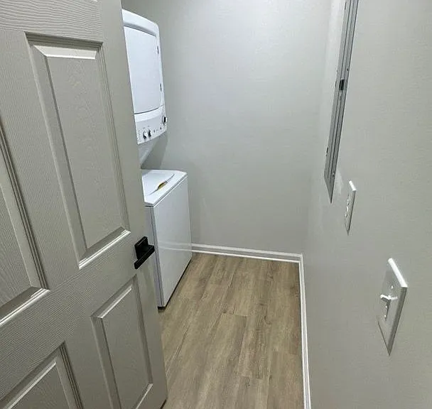 505 NW Holly Ln — Photo 8