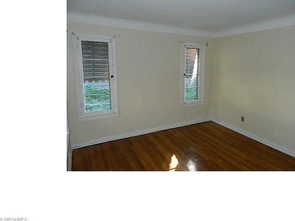 5th image of 15412 Judson Dr