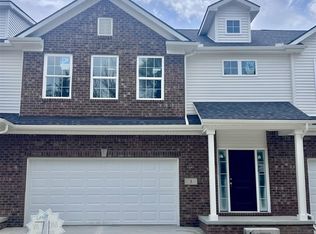 3 Grandview Circle Grandview Cir #71, White Lake, MI 48386