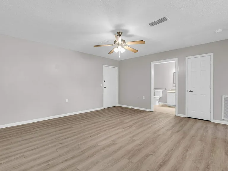 1011 4th Ave S #19 — Photo 7