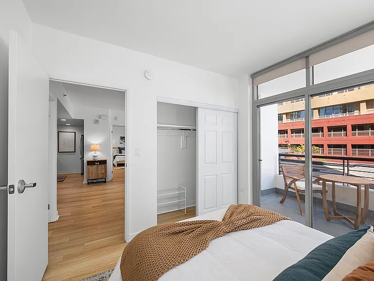 425 W Beech St #601 — Photo 16