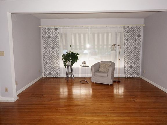 2nd image of 153 Lovering Ave