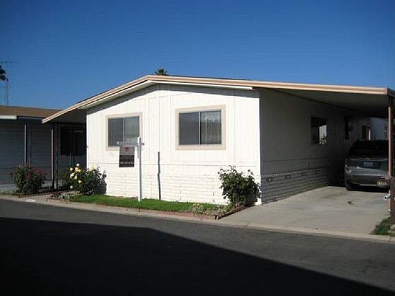4th image of 2711 Whispering Hills Ln