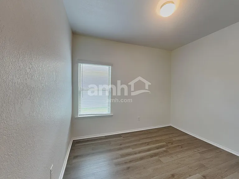 119 Laurel Grace Ln — Photo 16