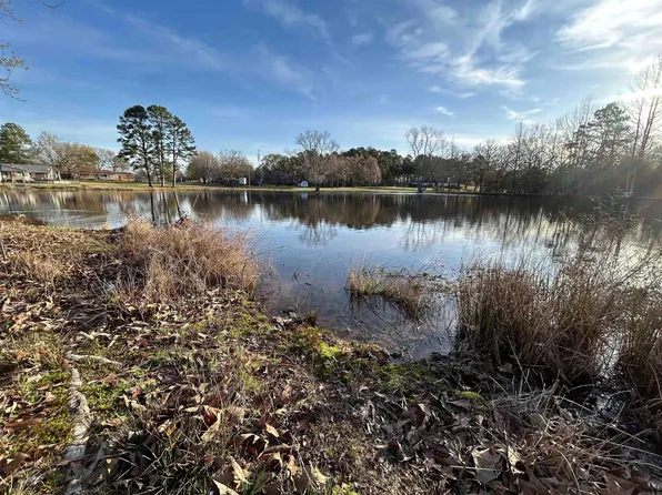 1-2351 Midland Dr, Mena, AR 71953