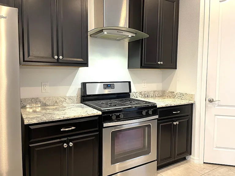 2881 Casterton Dr — Photo 8