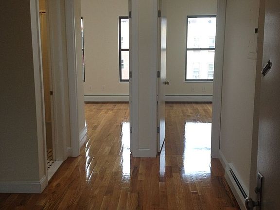 2nd image of 1368 Pacific St APT 2
