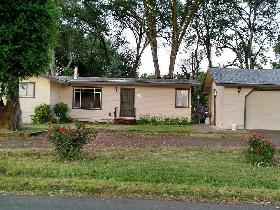 2nd image of 751 Laughlin Way