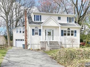 513 Franklin Ter, Wyckoff, NJ 07481