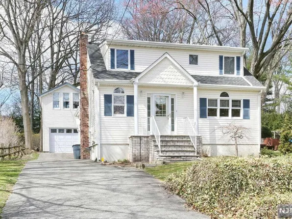 513 Franklin Ter, Wyckoff, NJ 07481