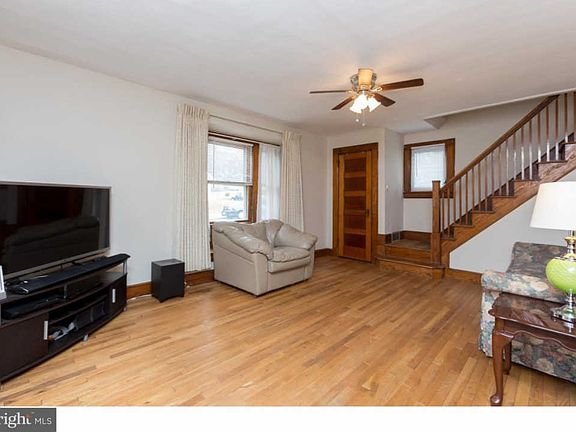 3rd image of 25 Remington Ave