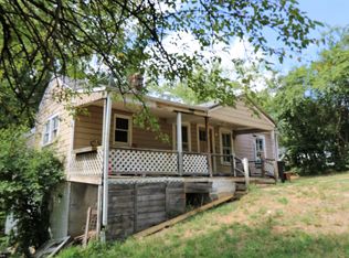 6033 Long Way, Radford, VA 24141