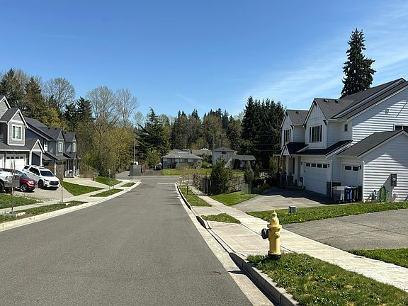 5th image of 619 20th Avenue Ct SW