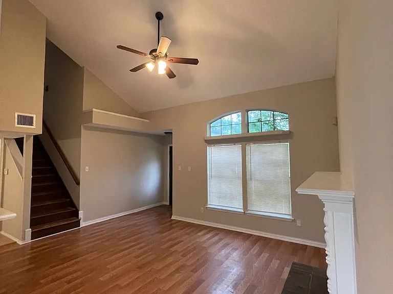 5516 Stone Meadow Ln — Photo 2
