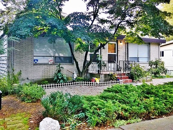 2nd image of 12313 35th Ave NE