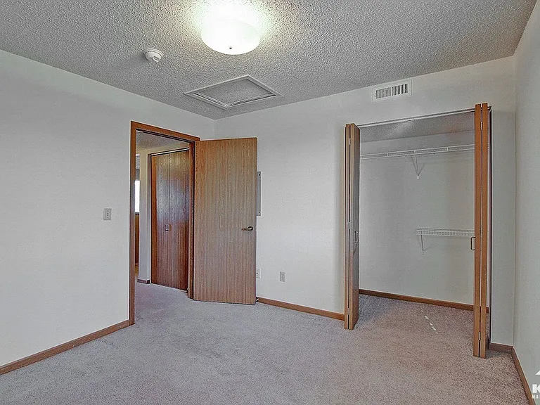 Prairie Village Residences — Photo 15