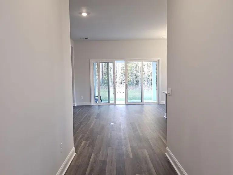 1000 Beechfield Ct — Photo 6