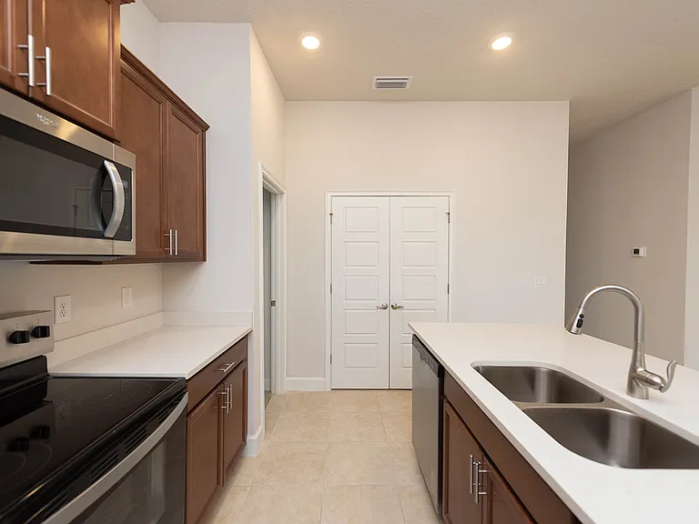 1146 Kylar Dr NW — Photo 8