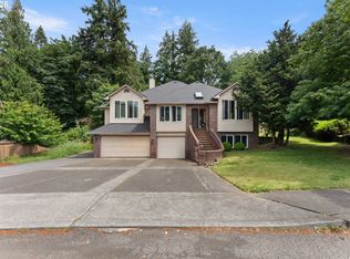 114 Forest Park Dr, Saint Helens, OR 97051